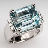 Bague vintage en argent avec aigue-marine