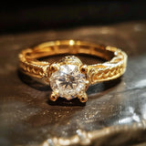 Bague en or avec zircone