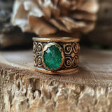 Bague vintage en verre vert incrusté et or