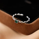 Chaîne Émeraude™ | Bague en matière précieuse