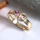 Bague vintage en or avec grenat rose et verre