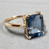 Bague vintage en verre bleu cubique