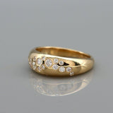 Bague vintage en or avec zircone incrustée brillante