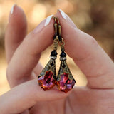 Boucles d'oreilles pendantes vintage en verre rouge