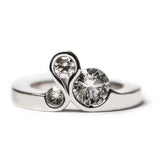 Bague vintage blanche trilogie zircone