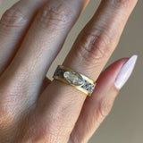 Bague vintage à bande dorée ciel