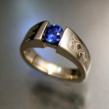 Bague vintage en zircone bleue lumineuse