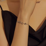 Bracelet en argent sterling avec empreintes de pattes – Taille ajustable