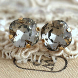 Boucles d'oreilles vintage en zircone grise