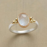 Bague vintage en verre blanc