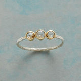Bague vintage triple zircone argentée