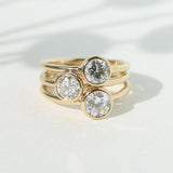 Bague vintage ronde brillante à triple cristal