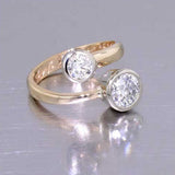 Bague vintage incrustée de pierres précieuses