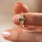 Bague vintage en zircone olive