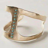 Bague vintage incrustée de pierres turquoise
