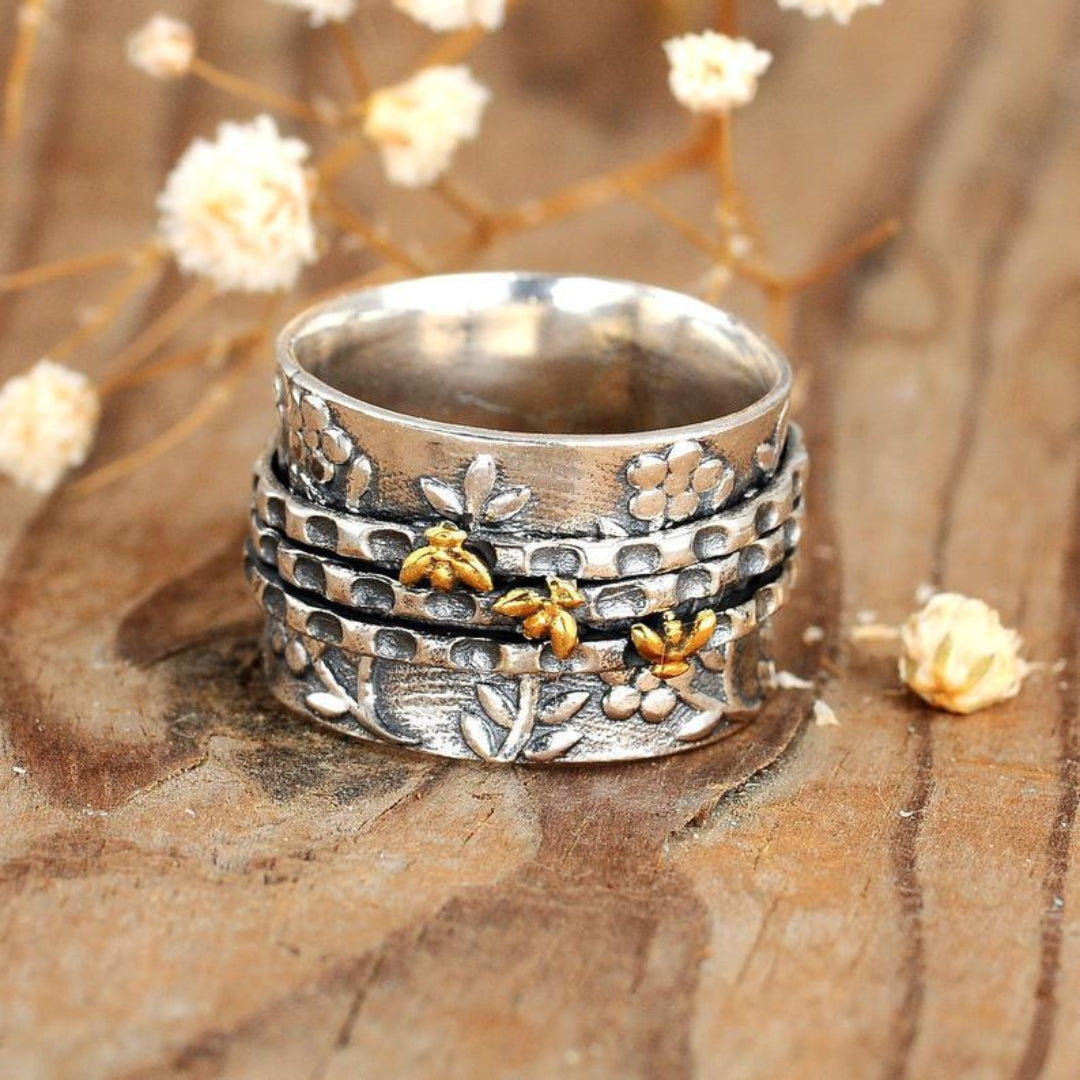 Bague petite abeille fleur