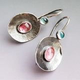Boucles d'oreilles bohèmes bicolores en cristal et argent