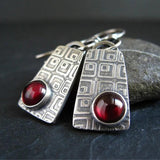 Boucles d'oreilles bohèmes avec rubis en argent