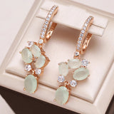 Boucles d'oreilles Elégantes avec Cristaux Verts et Zirconia en Or