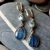 Boucles d'oreilles pendantes vintage en pierre bleue