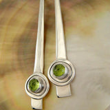 Boucles d'oreilles vintage en argent avec incrustations de cristal vert