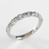 Bague vintage en argent avec incrustation de verre