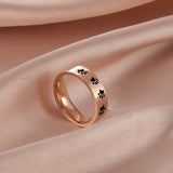 Bague artisanale avec empreinte de patte en acier inoxydable