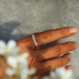 Bague ajustable en argent et émail peint à la main avec motif marguerite