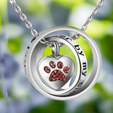 « Plus à mes côtés, mais pour toujours dans mon cœur » – Collier avec urne en acier inoxydable et pendentif en forme de patte