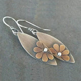 Boucles d'oreilles vintage en forme de fleur marron en argent