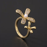 Bague vintage avec marguerite et perle brillante