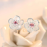 Fleur Éclat™ | Boucles d'oreilles zirconium raffinées