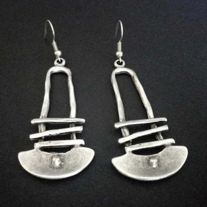 Boucles d'oreilles géométriques en demi-cercle