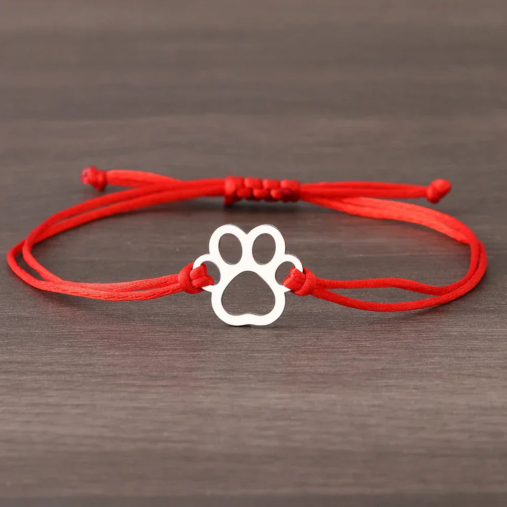 Bracelet cordon empreinte de patte – Design ajustable noir et rouge