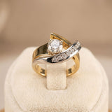 Bague vintage irrégulière en or et argent avec zircone