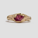 Bague vintage en or forgé avec grenat