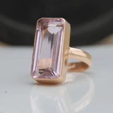 Bague vintage en cristal violet rose