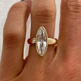 Bague vintage ovale en verre et or
