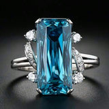 Bague vintage rectangulaire en argent avec zircone