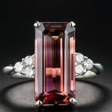 Bague vintage en argent avec grenat exquis