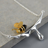 Collier « Miel coulant et abeille »