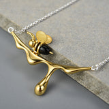 Collier « Miel coulant et abeille »