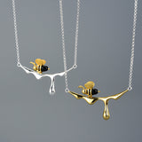Collier « Miel coulant et abeille »