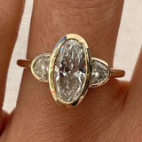 Bague ovale vintage en cristal