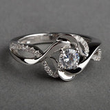 Bague vintage en zircone spirale
