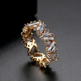 Bague vintage en or en forme de cristal
