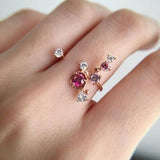 Bague fine vintage en zircone rouge