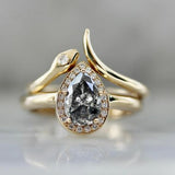 Bague vintage en cristal noir et or
