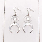 Boucles d'oreilles demi-lune en acier inoxydable et talisman solaire