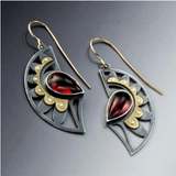 Boucles d'oreilles vintage en argent et cristal rouge